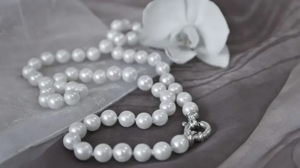 Classic White Akoya Pearl Necklace